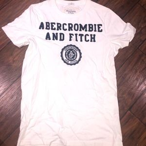 Abercrombie & Fitch tee